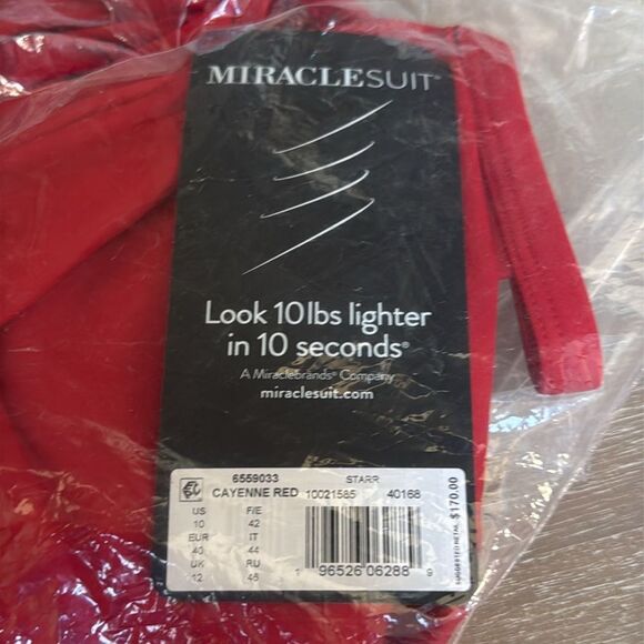MiracleSuite Miraclesuit
Starr One Piece Cayenne Red Size 10 NWT in packaging‎ - Picture 8 of 8